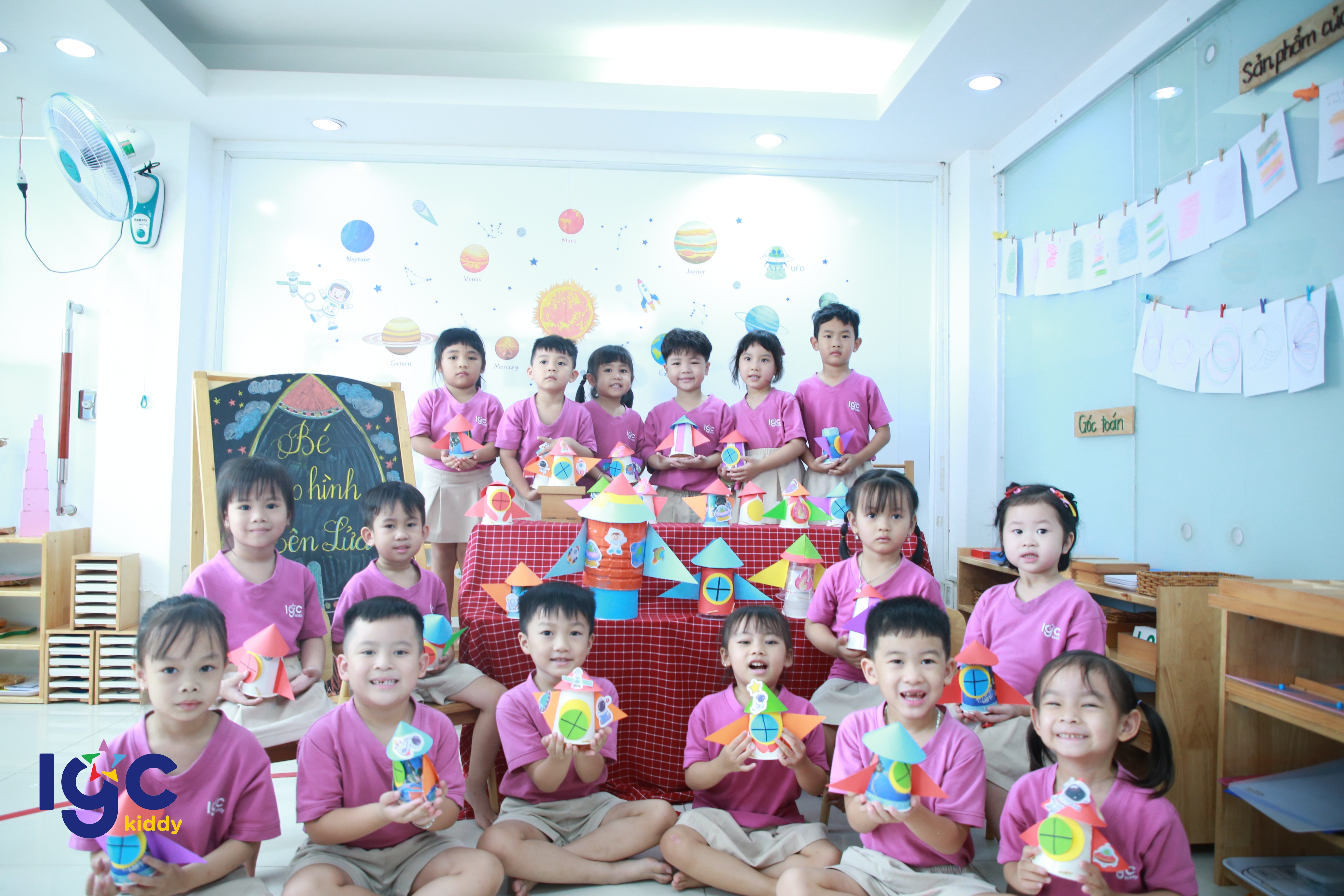 CÙNG BÉ YÊU TẠO HÌNH TÊN LỬA