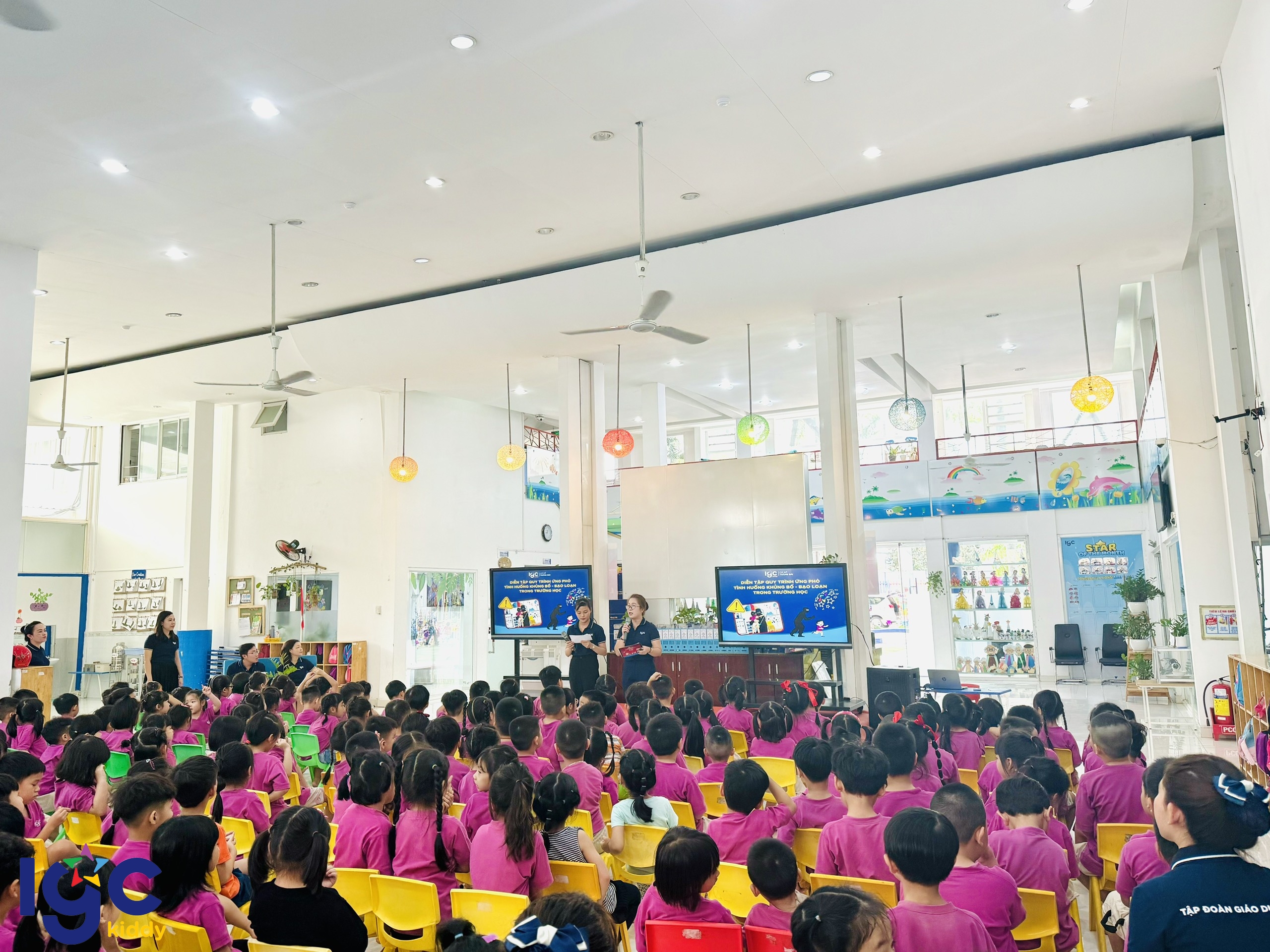 DIỄN TẬP QUY TRÌNH ỨNG PHÓ TÌNH HUỐNG KHỦNG BỐ - BẠO LOẠN TRONG TRƯỜNG HỌC