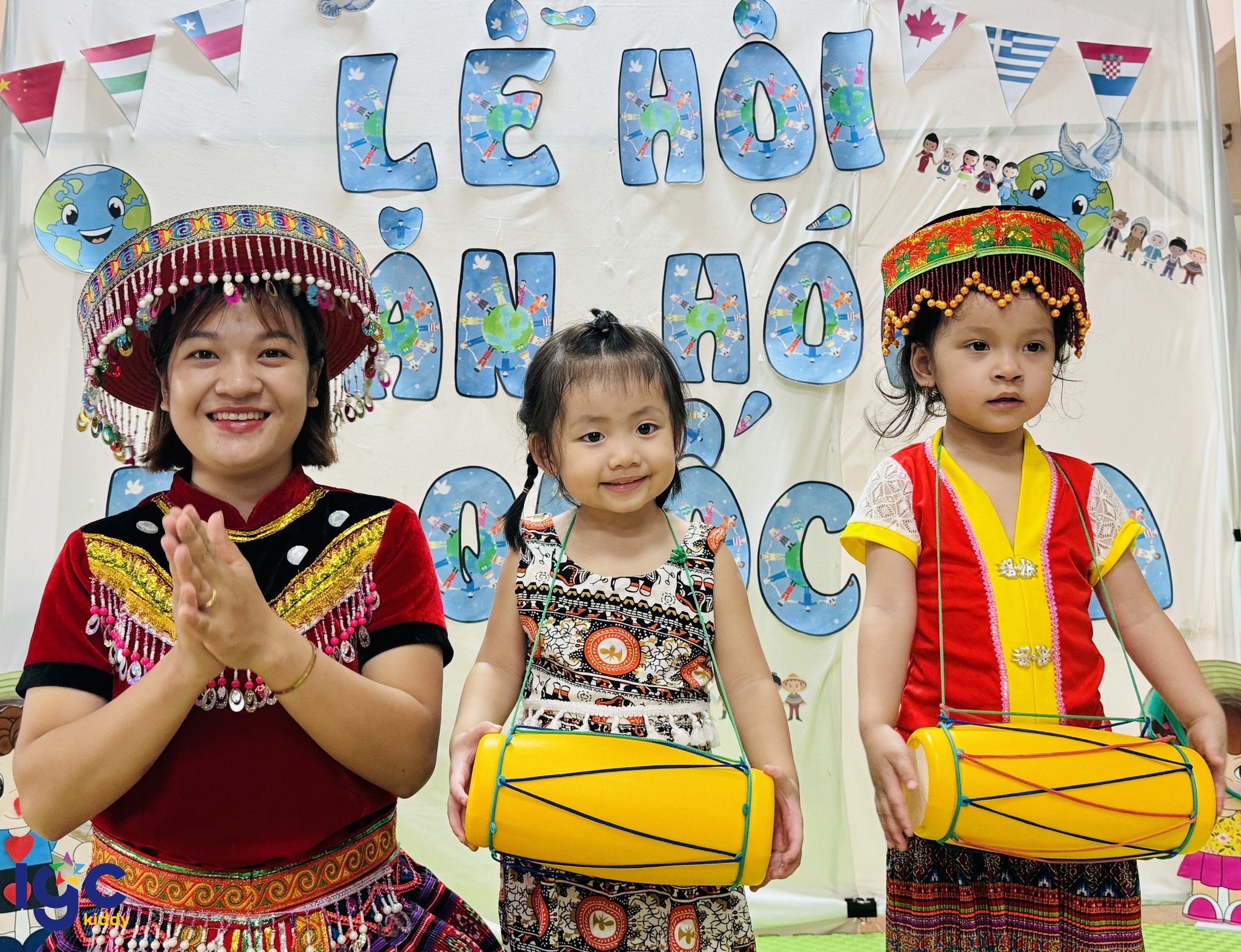 LỄ HỘI VĂN HÓA ĐA QUỐC GIA