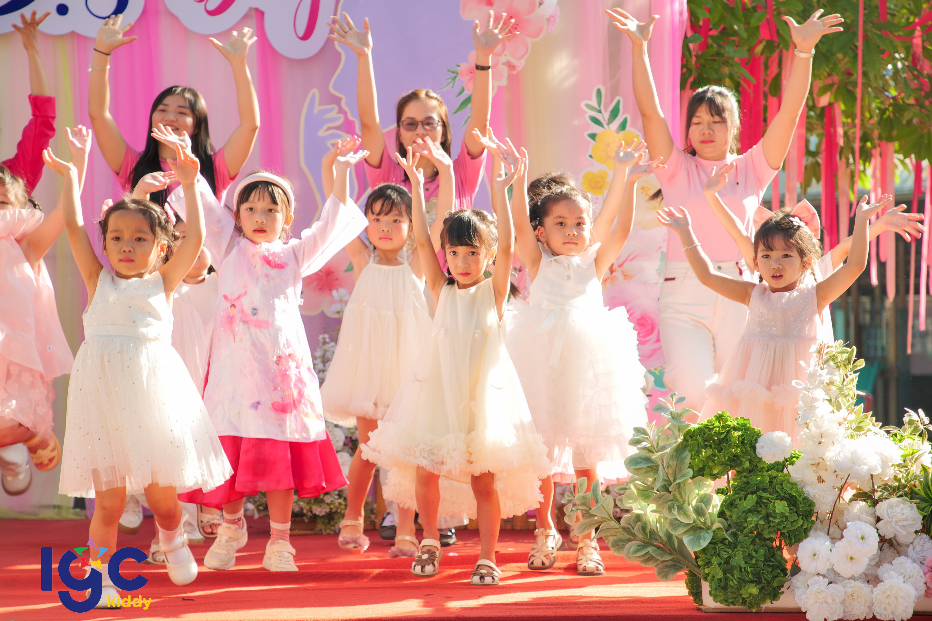 8/3 – NGÀY NGẬP TRÀN YÊU THƯƠNG TẠI IGC KIDDY TRẢNG DÀI