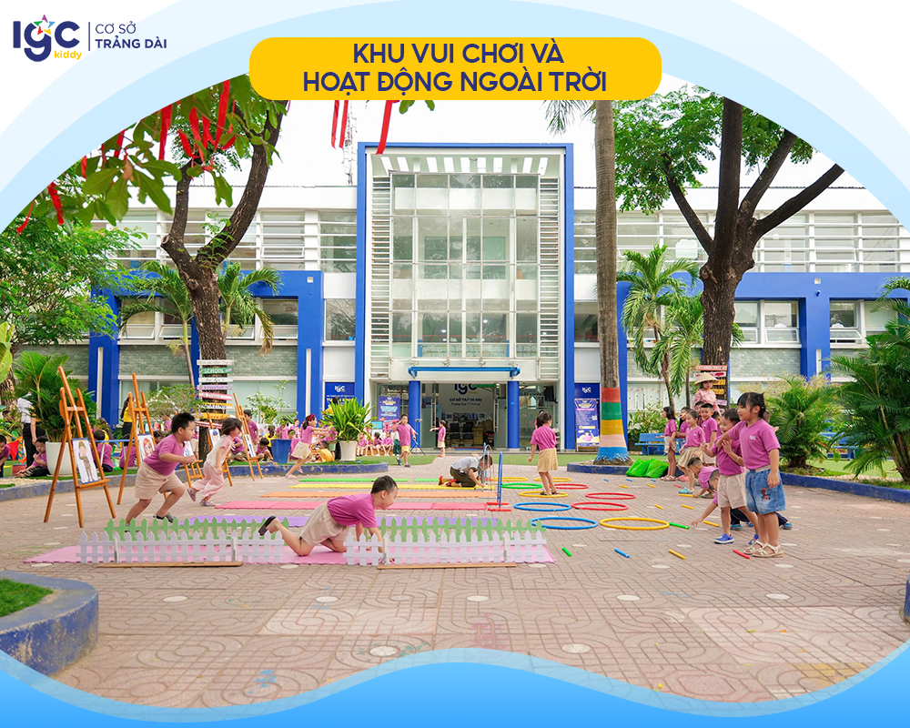 Khu vui chơi và hoạt động ngoài trời